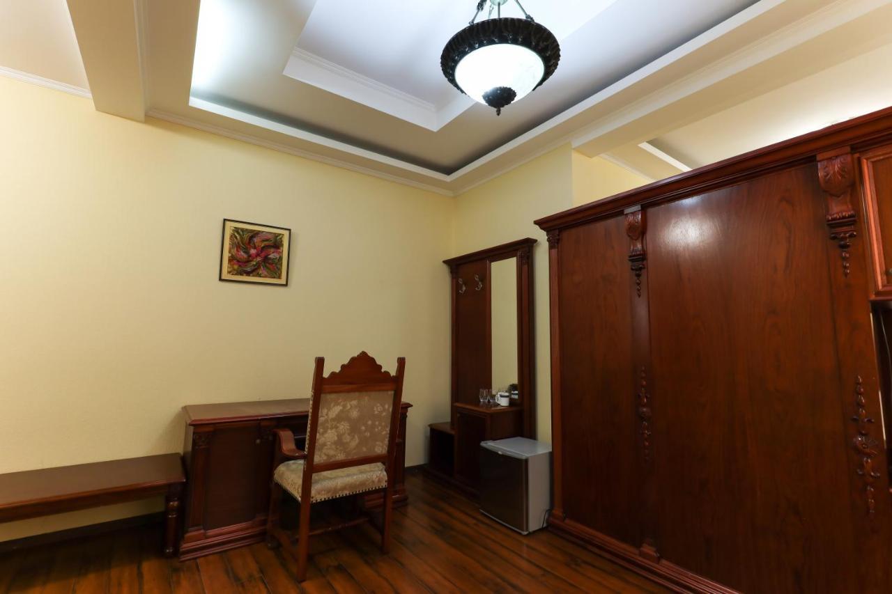 Aeetes Palace Кутаиси Экстерьер фото