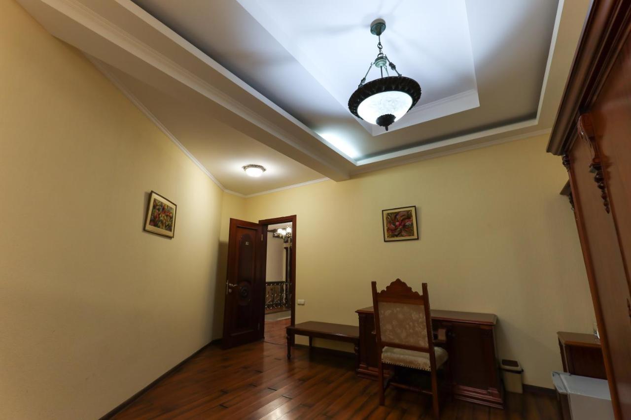Aeetes Palace Кутаиси Экстерьер фото